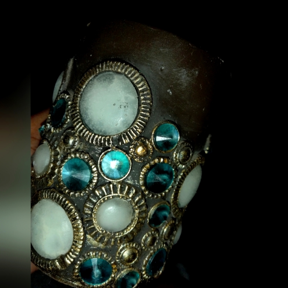 Candle - Picture 3 of 3